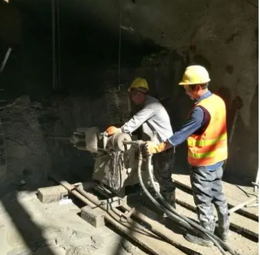 海淀水下抗分散灌浆料特点 水下不分散注浆料介绍